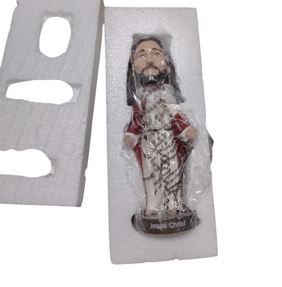Royal Bobbles Jesus Figure Bobblehead 7.5"Tall NIB - Picture 4 of 9